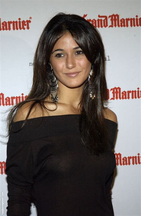 Emmanuelle Chriqui Nude The Fappening Photo 2923745 FappeningBook