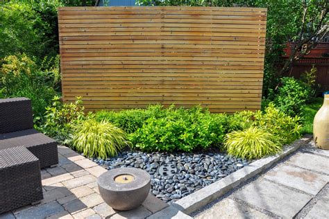 Garden Wall Ideas And Designs For 2023 Checkatrade