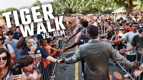 Watch Auburn Arrive At Jordan Hare For A Showdown With Ulm