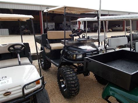 Über 80% neue produkte zum festpreis. E-Z-GO HI LIFT GOLF CART, S/N 2471880, GAS, CANOPY, DUMP BED