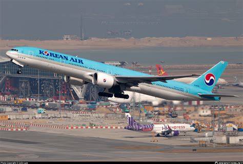 Hl8008 Korean Air Lines Boeing 777 3b5er Photo By Colin Law Id