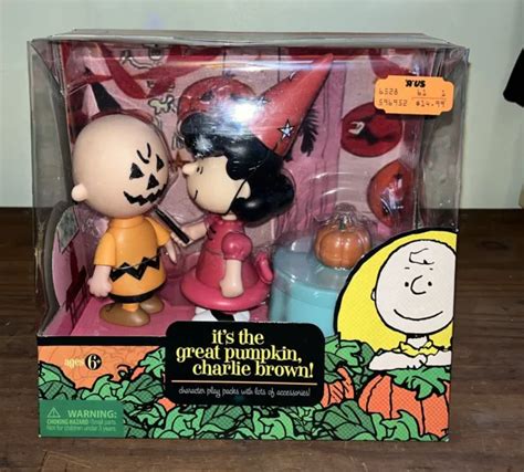 Peanuts Its The Great Pumpkin Charlie Brown Figure Set Halloween Party