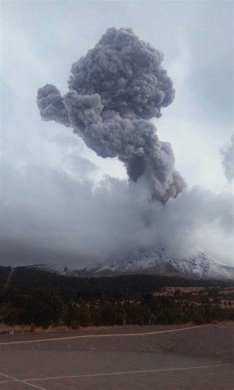 Eruption — leave a light (i'll keep a light in my window) (greatest hits 2007). Popocatepetl volcano erupts 4 times in a row sending ...