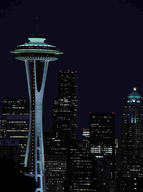Seattle Space Needle With Landscape At Night Kristinwa Flickr