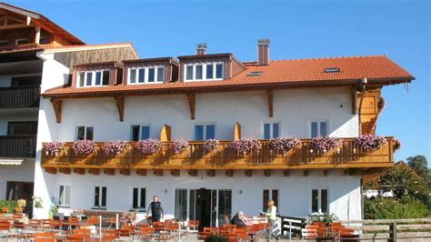 Cities which has same time zone as gstadt am chiemsee: Hotel ChiemseePanorama in Gstadt am Chiemsee ...