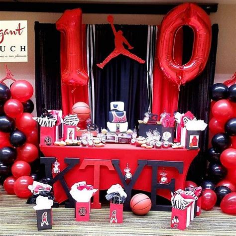 Jordan Logo And Centerpieces In 2021 Hollywood Party Centerpieces