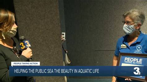Virginia Beach Aquarium Volunteer Is A Ray Of Sunshine On Sea And Land