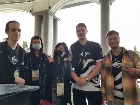 Hishiko on Twitter: "@teamsecret つ _ ༽つ TAKE MY ENERGY ༼ つ _ ༽つ TAKE MY