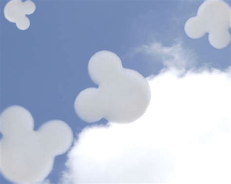 Creating Custom Cloud Shaped Logos For Brand Awareness Cloudvertise