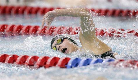 Coaches Appluad New Iowa High School Girls Swimming State Qualifying