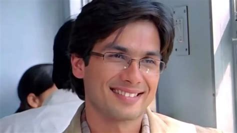 Shahid Kapoor Reveals He Fought With Everyone Over Wearing Glasses In ‘jab We Met