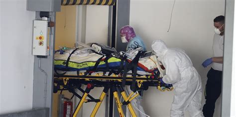Covid19 coronavirus pandemic live stats. With more than 900,000 COVID-19 cases worldwide, WHO ...
