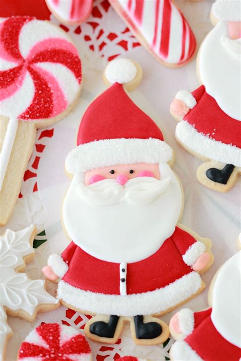 One day a month or so ago, i went to twitter and asked for the names of favorite cookie decorating foodbloggers. Candy Cane Cut Out Sugar Cookies | Sweetopia