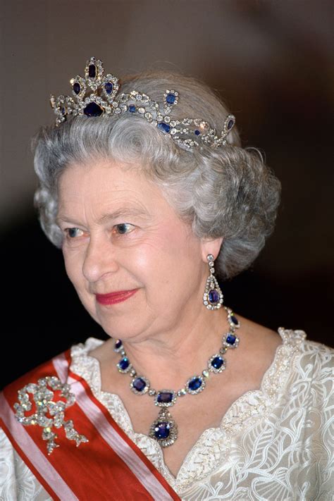 The Most Epic Royal Jewelry In History Queen Elizabeth Jewels