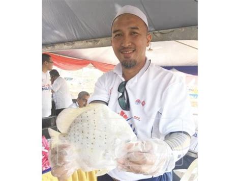 Bukan hanya ikan mas dan ikan nila saja yang biasa dipancing atau berada di suatu kolam pemancingan. Tuah ikan daun baru