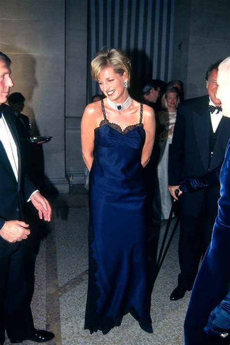 Πριγκίπισσα Diana Παραλίγο να ακυρώσει μια από τις πιο Iconic