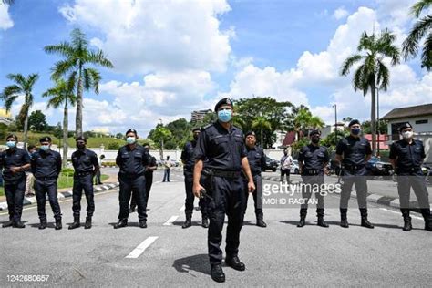 royal malaysia police stock fotos und bilder getty images