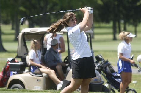 Returning Girls Golf Head Coach Looks To Capitalize On Young Talent