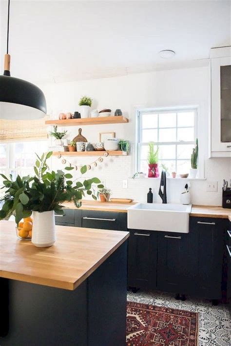 34 Stunning Black And White Wood Kitchen Design Ideas | Small kitchen