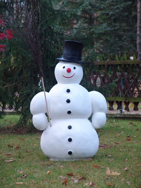 Ein schneemann ist eine figur aus schnee, die schemenhaft einen menschen darstellt. Schneemann, Kunstharz, 125cm - HERZLICH WILLKOMMEN BEI ...