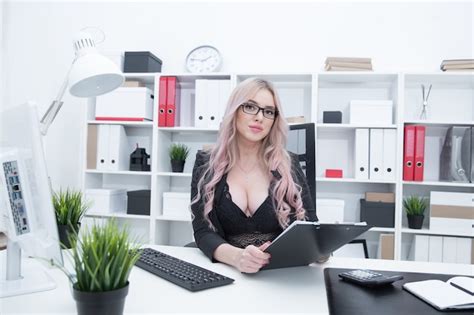 Premium Photo Sexy Office Manager Working At The Desk