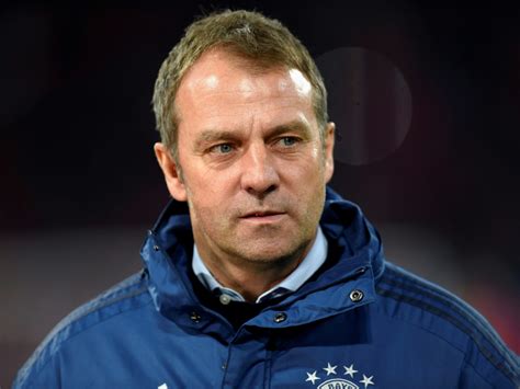 Hansi flick bestreitet sein erstes heimspiel als bundestrainer in stuttgart. Flick Dauerkartenbesitzer bei Eintracht Frankfurt