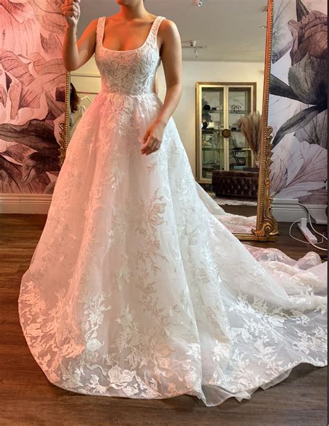Monique Lhuillier Royalty Wedding Dress Save Stillwhite