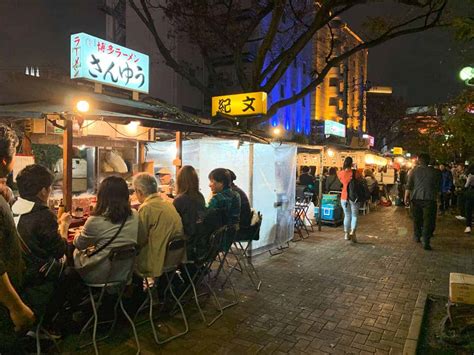 yatai night food stalls at fukuoka