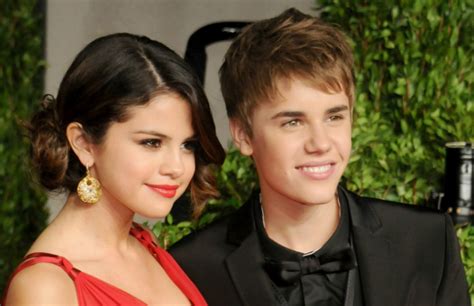 Selena Gomezs Hacked Instagram Account Shares Nude Bieber Photos Complex