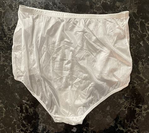 vintage vanity fair nylon granny panties nos white silky sheer lace sz 7 usa ebay