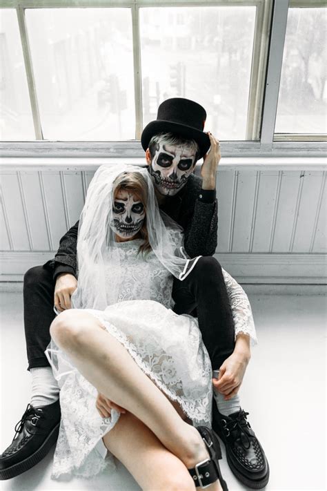 30 Best Scary Couple Halloween Costumes Inspired Beauty