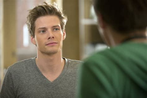 Hunter Parrish Grows Up With Weeds Television