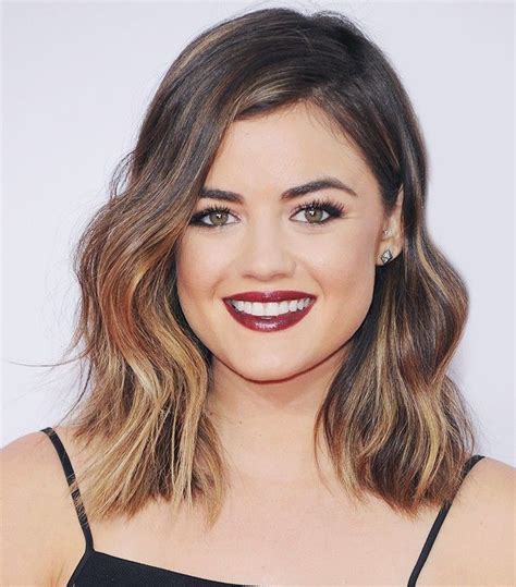 18 Flattering Haircuts For Round Faces