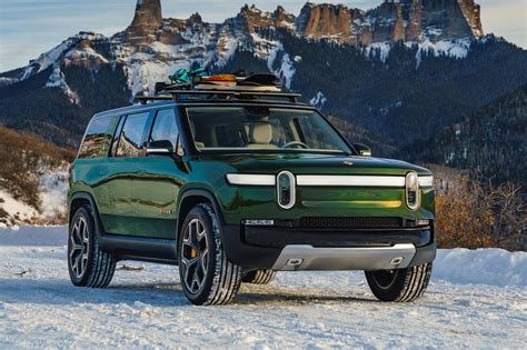 2023 Rivian R1s Suv Review Pricing R1s Suv Ev Suv Models Carbuzz