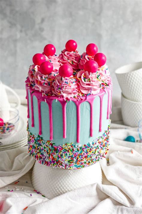 Bubblegum Birthday Cake Design And Inspiration In 2021 Funfetti Cake