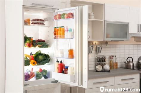 Sebab, kulkas dapat menyimpan dan menjaga kesegaran berbagai bahan namun, kulkas 2 pintu seringkali diidentikan dengan penggunaan listrik yang besar. 9 Rekomendasi Kulkas 2 Pintu yang Hemat Listrik, Harga Rp2 ...