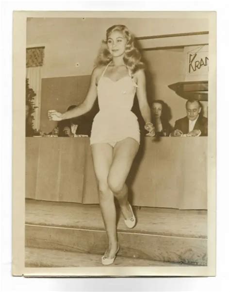 1950S MISS UNIVERSE CONTEST BEAUTY ELENA FRANCERA GLAMOUR Photo 165 19