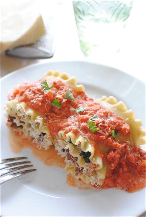 Sausage Mushroom And Spinach Lasagna Roll Ups Bev Cooks