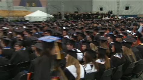 Notre Dame Students Walk Out Before Mike Pences Commencement Speech