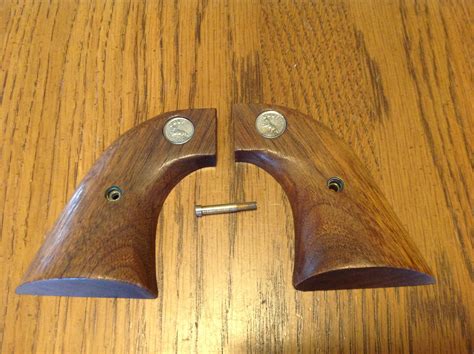 Colt Saa Wood Grips Wmedalion Fs Sass Wire Classifieds Sass Wire Forum