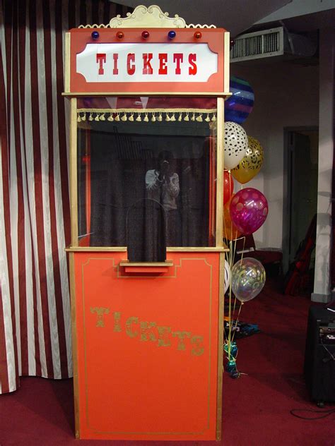 Circus Ticket Booth Old Time Circus Ticket Booth Proprepl Benp0