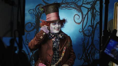 Johnny Depp Pranks Disneyland Goers As The Mad Hatter The Independent The Independent