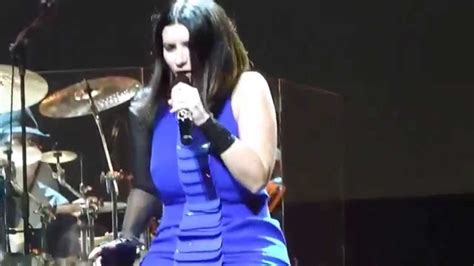 Laura Pausini Sexy Wonderful Body Youtube