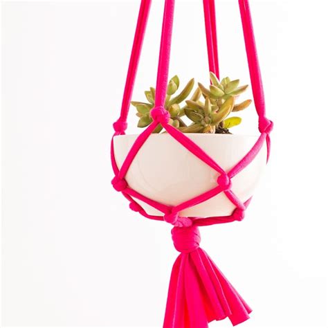 Make These Macrame Hanging Planters In 30 Minutes Brit Co