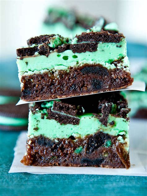 Looking for easy christmas dessert recipes? 20 Refreshing Peppermint Treats