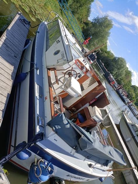 Seamaster 23 Cabin Cruiser For Sale From United Kingdom