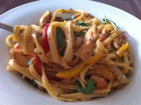 I just changed out flour for whole wheat, used whole wheat pasta. Pioneer woman Cajun Chicken Pasta | Pioneer woman cajun ...