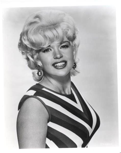 jayne mansfield old hollywood glamour golden age of hollywood hollywood stars 19 avril janes