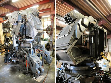 13 Foot Tall Kuratas Pilotable Heavy Industry Robot