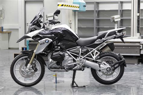 2013 bmw r 1200 gs pictures, prices, information, and specifications. The 2013 BMW R1200GS in 293 Hi-Res Photos - Asphalt & Rubber